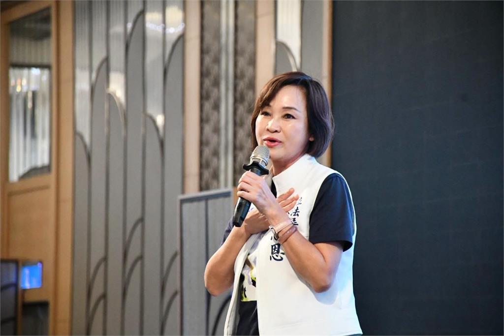 韓國瑜火大開罵傅崐萁！粉專挖「柯昔1句話」酸：比被罷免的草包市長還不如