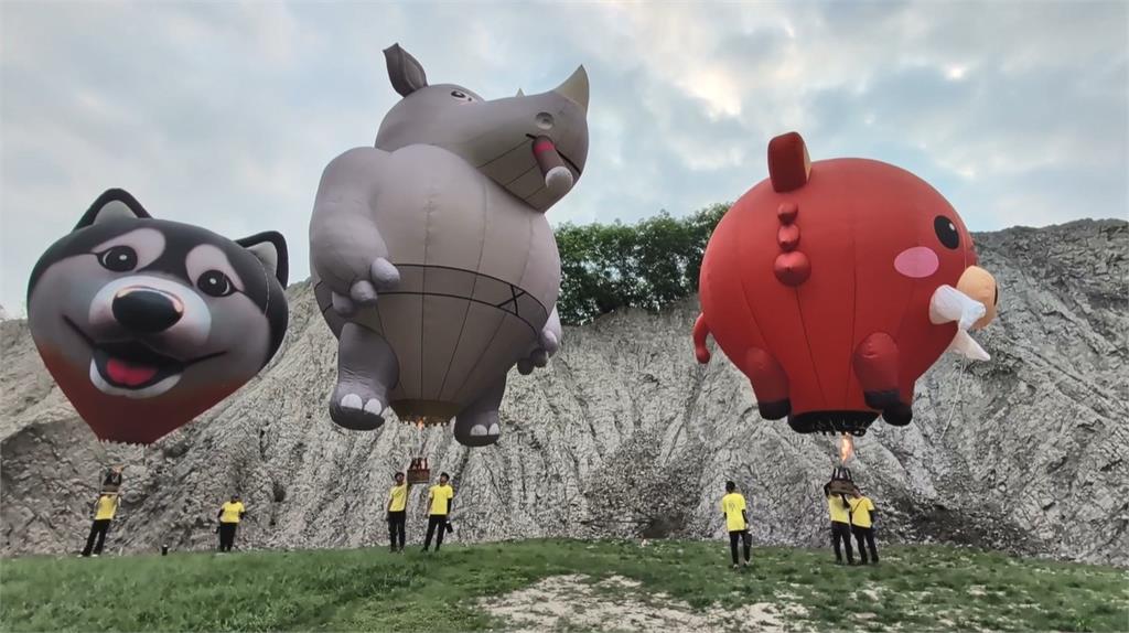 2026高雄愛月熱氣球！　28公尺巨型「高雄熊」動物氣球升空