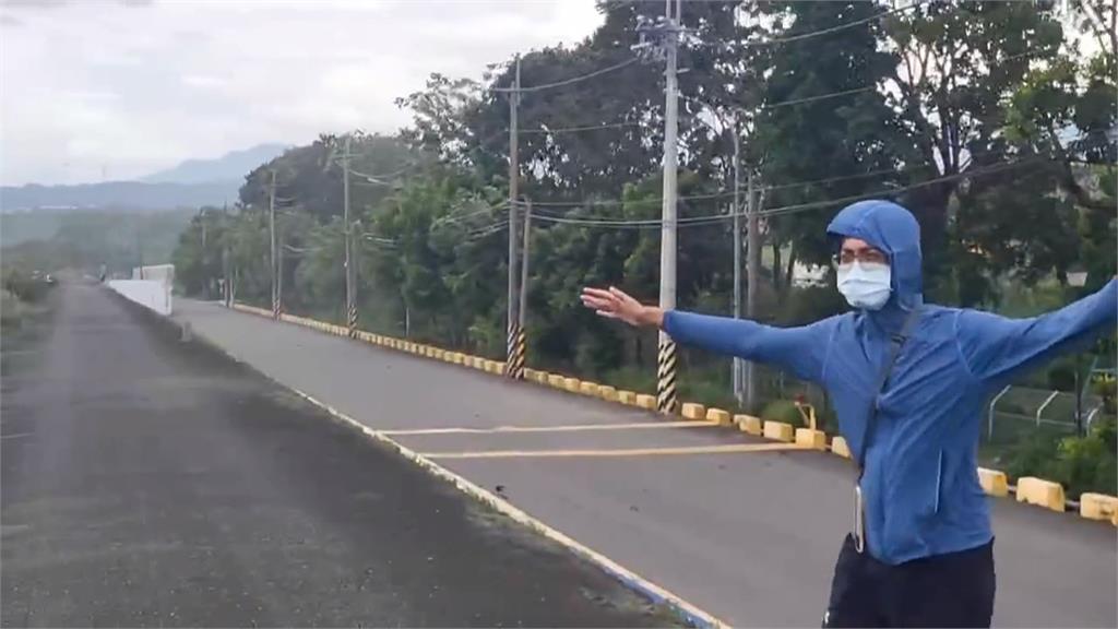 風吹沙奇景！　南投濁水溪河床出現沙塵暴