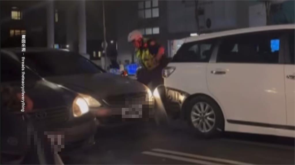 掛註銷牌拒撿連撞5車 駕駛、乘客棄車徒步逃逸