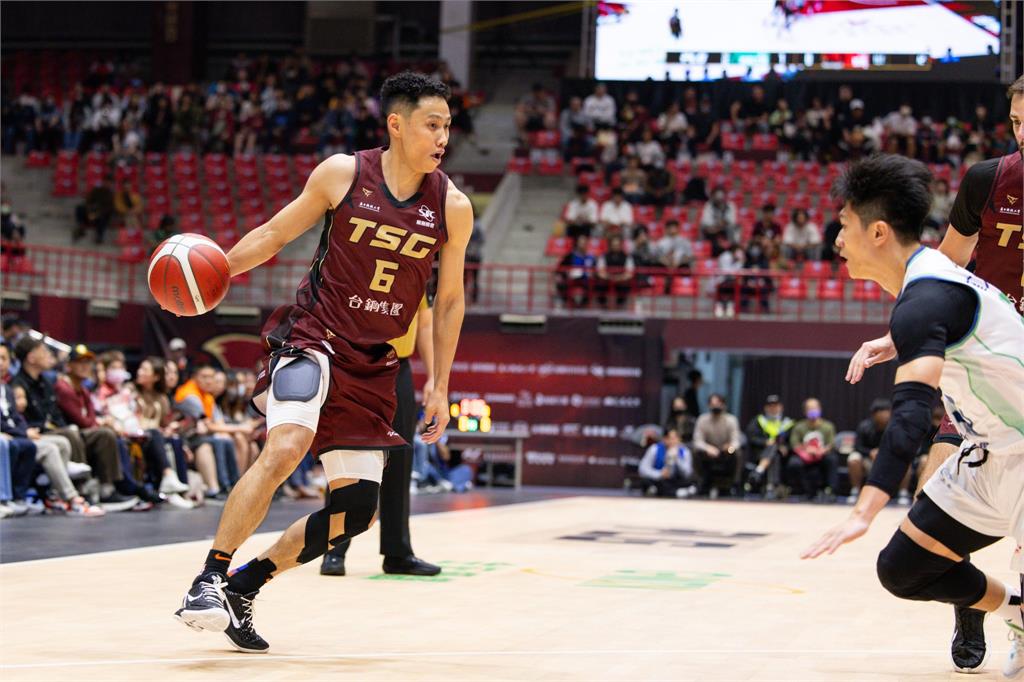 PLG(影)／阿拉薩灌籃秀救不了洋基工程！客場90:102輸獵鷹吞開季2連敗