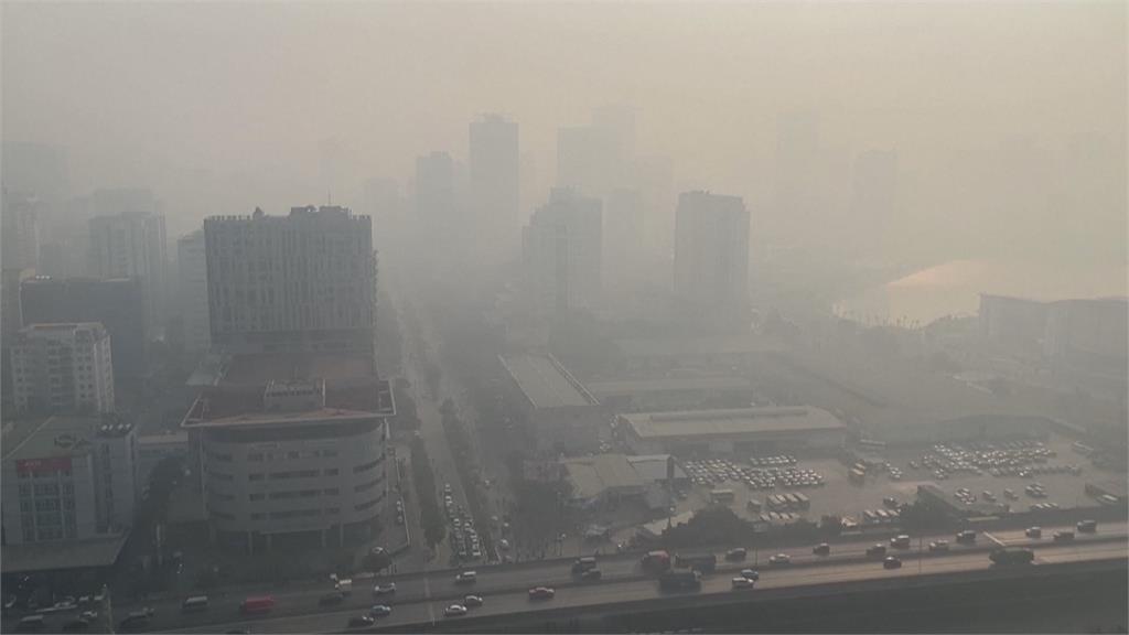 越南河內大霧霾! 機車族痛苦「喘不過氣」