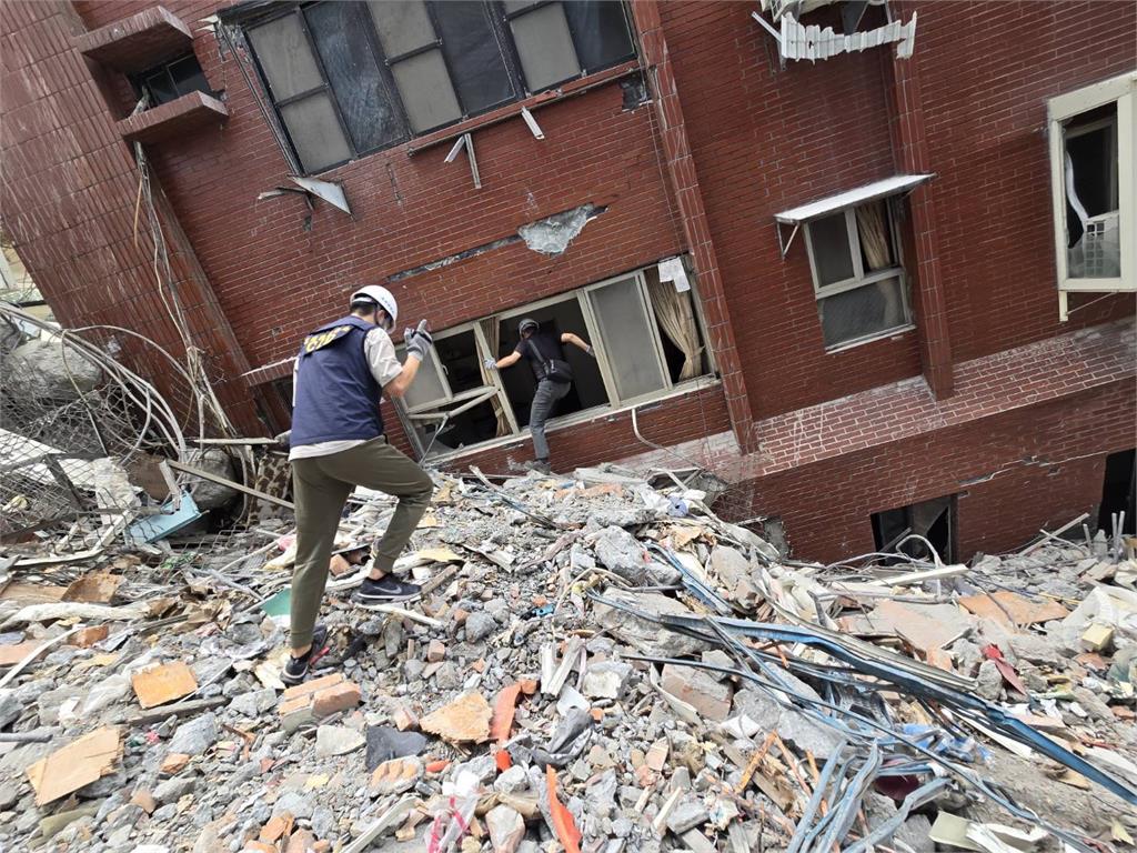 快新聞/軟腳樓害命!0403強震「天王星」倒塌 檢今起訴包商、通緝建築師