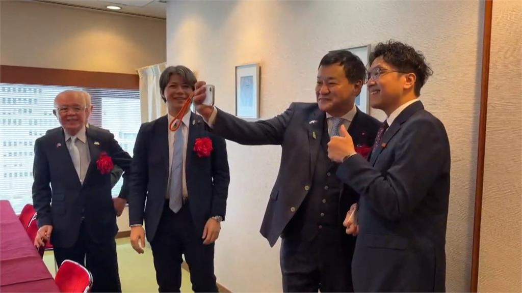 沈伯洋東京後援會成立日籍議員相挺　曝穿防彈衣原因