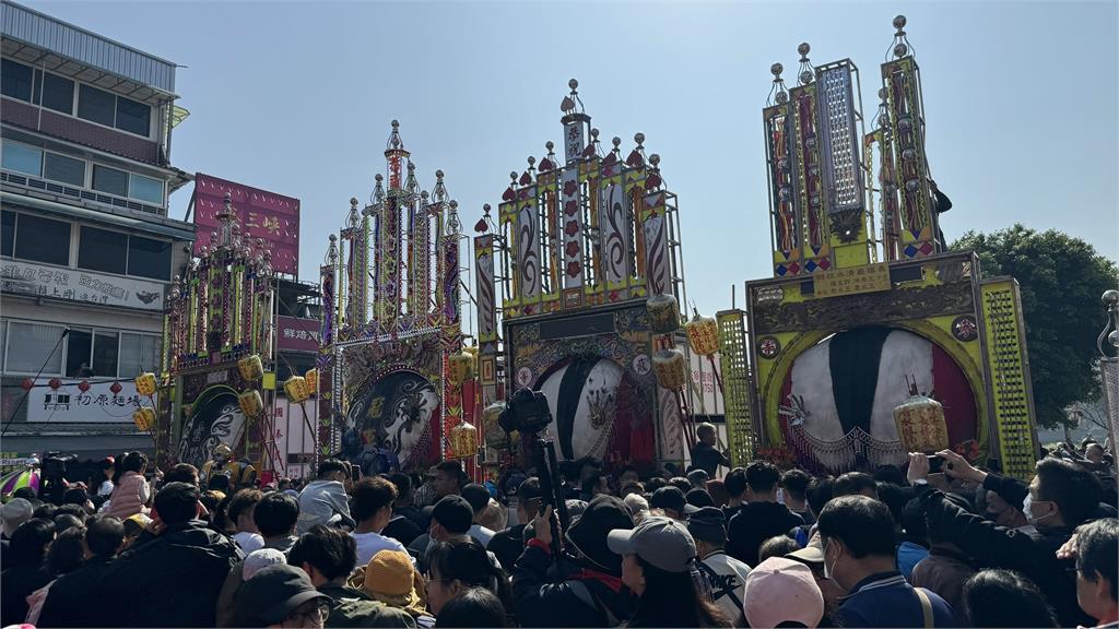 三峽清水祖師廟神豬遶境意外 53歲婦大出血昏倒 警急送醫救命
