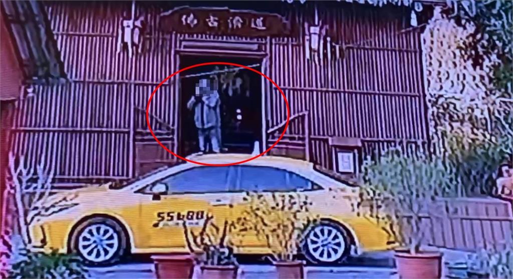 向天借膽！男「一日三偷」濟公愛酒　兩罈高粱、洋酒遭竊