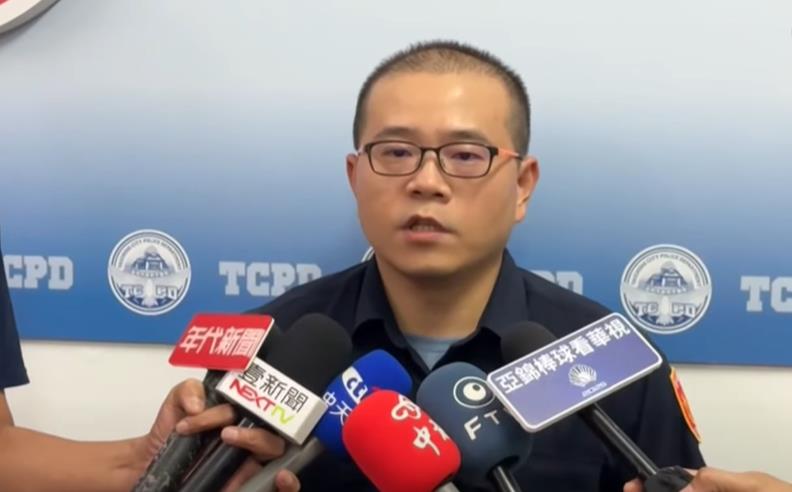 21歲女兒傳被「控制欲虎媽」鎖房5天亡！沒吃喝爸聞異味「她已全身脫皮」