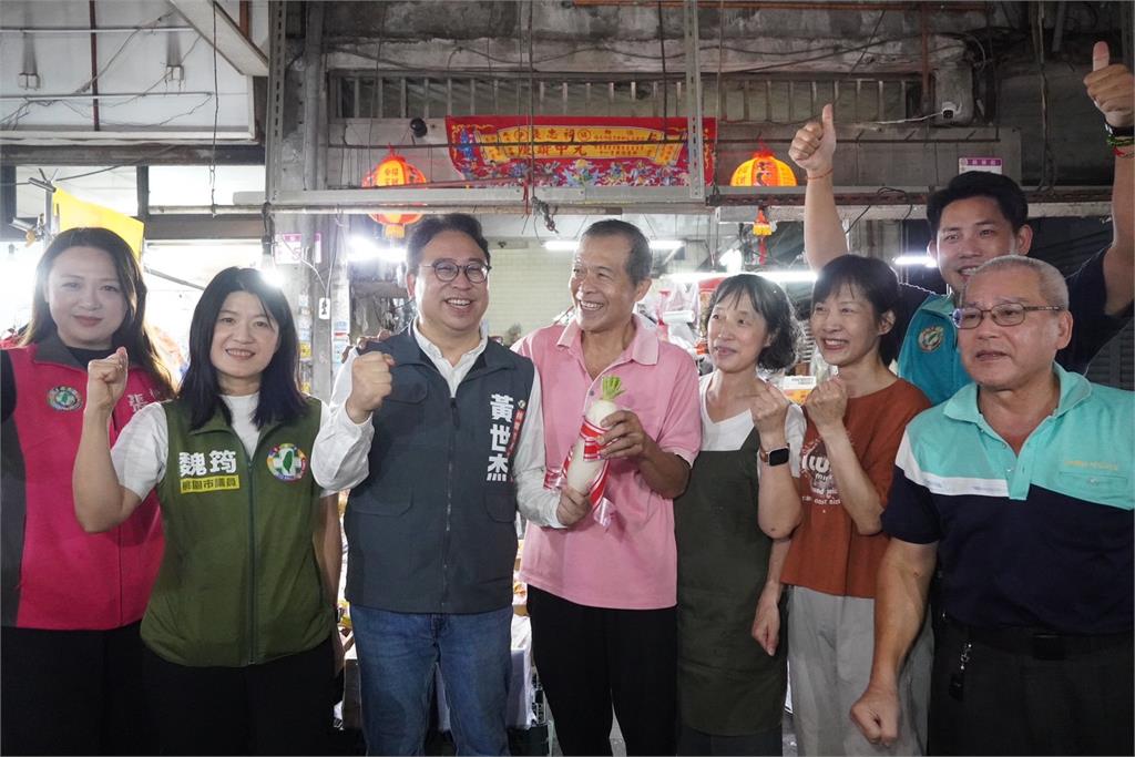 快新聞／黃世杰人氣旺！內壢掃街談鐵路地下化藍圖　桃園市民「杰伴」相挺