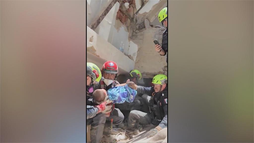委內瑞拉強震1430死　搜救持續　災區爆搶劫