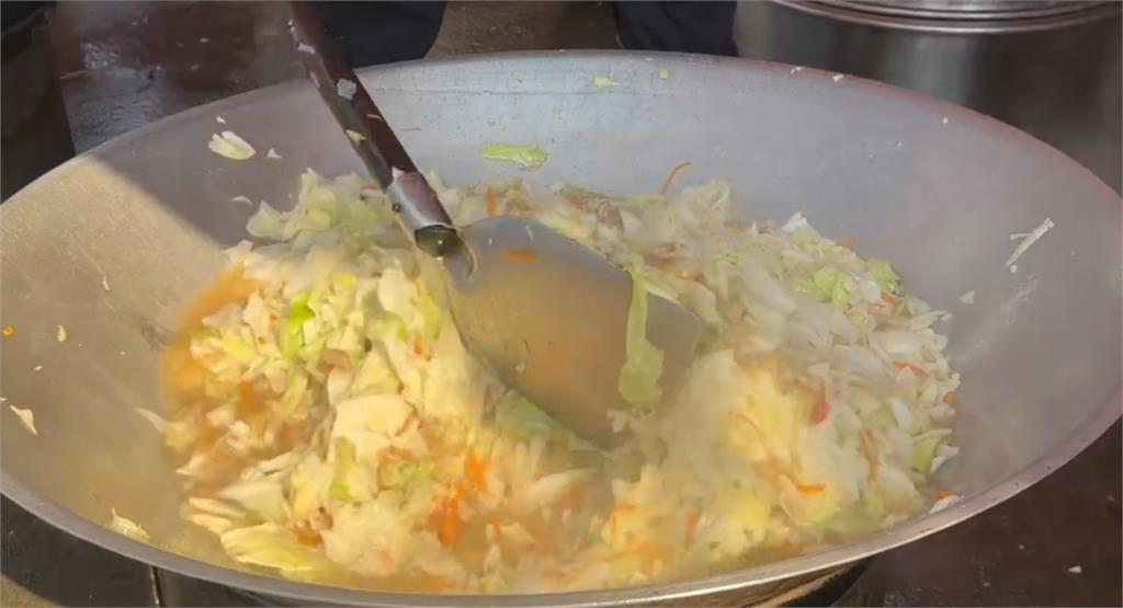 白沙屯進香超狂點心站！　辦桌等級備妥8千人份