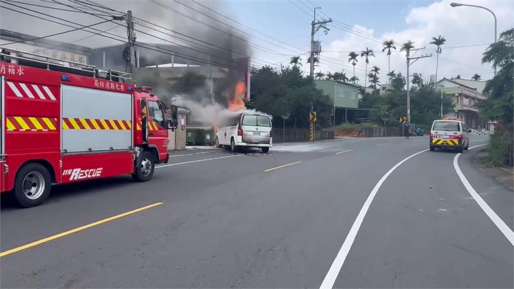 彰化火燒車!救護車突竄火舌 救護員先做「這件事」全員平安