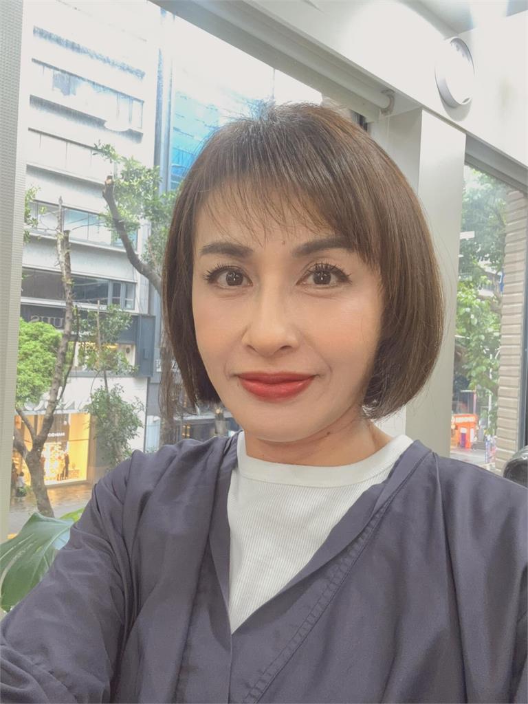 邱議瑩「整頭爆改」氣場全變了！網見「驚人反差」猛按讚：好好看