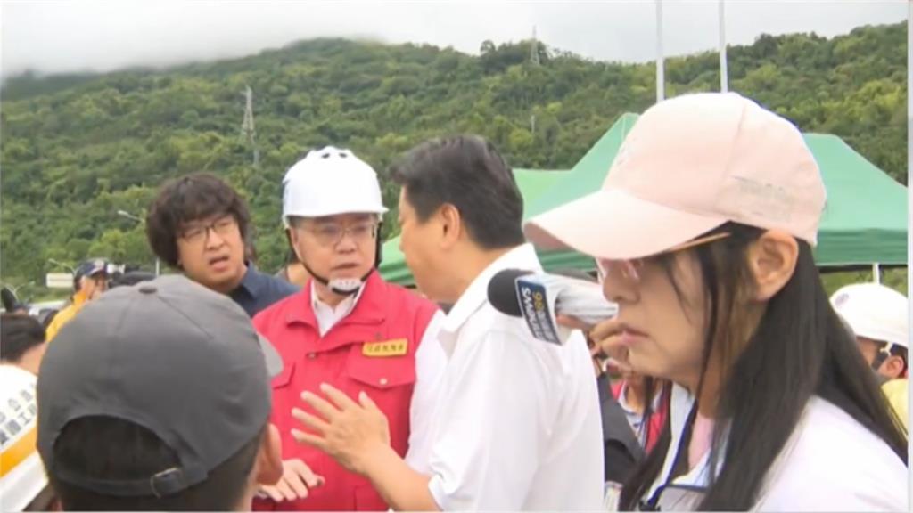 傅崐萁昔勘災卸責稱「沒那麼嚴重」遭沈伯洋嗆先救災　網重溫：這幕忘不了