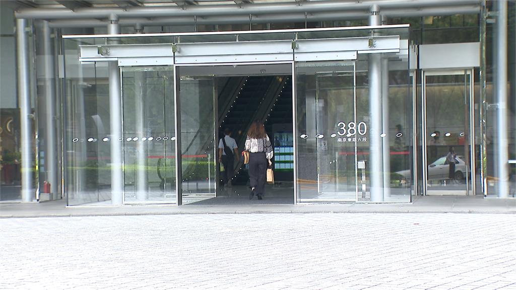 台塑近5千人進駐內湖 當地居民怨擠不上公車
