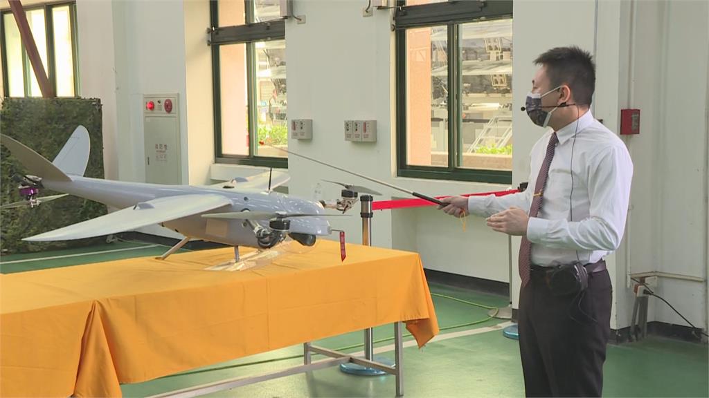 中科院「台版彈簧刀」無人機首次亮相！　攻擊距離破10公里、滯空超過15分鐘