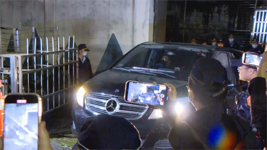快新聞/槍聲響起!死刑犯黃麟凱22:02行刑 禮儀車、燒紙錢畫面曝光