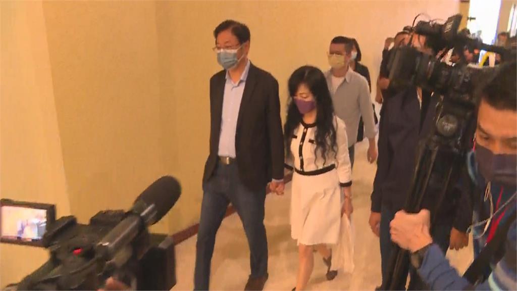 快新聞/朱立倫、太太陪同投票! 張善政:非常期待今天結果