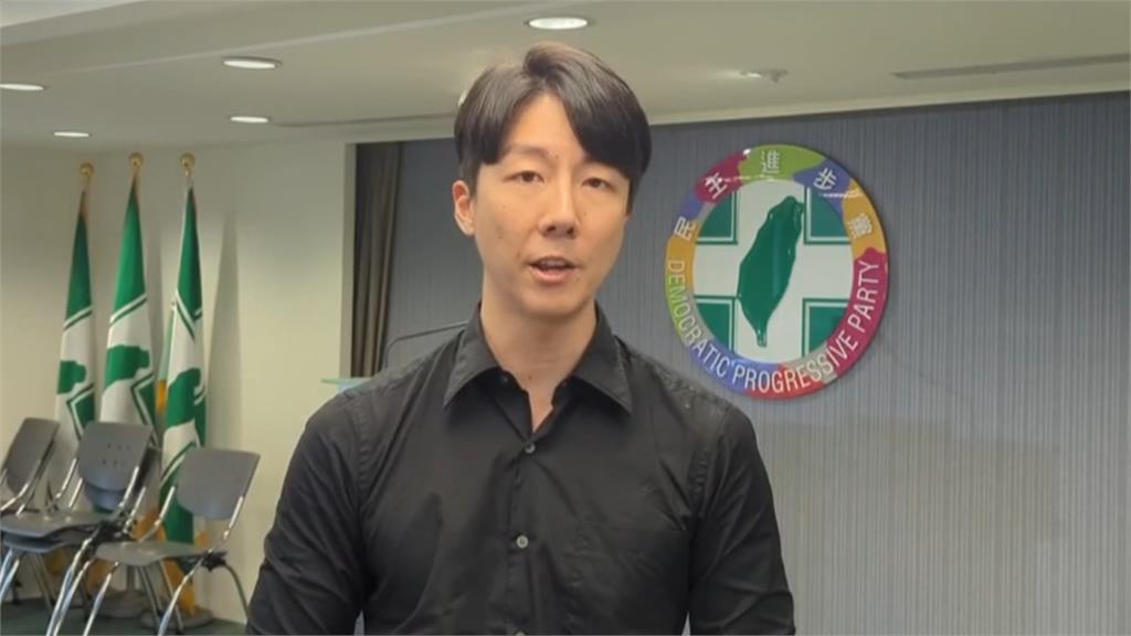 528「青鳥行動」將再起! 網友創意圖騰串聯、自製珍奶手燈應援