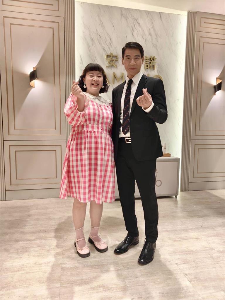 翁家明民視重聚溫情滿滿!曾子益客家菜包探班、與林小樓世紀同框