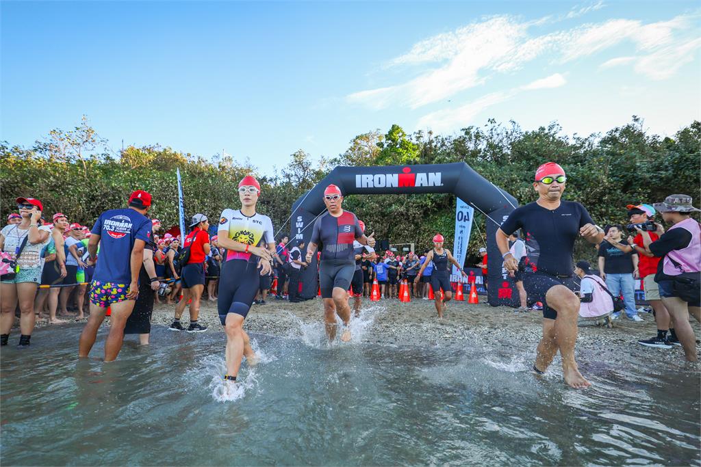 綜合/全台最硬也最美!墾丁國際鐵人三項賽11/1起登場「前50名保送世錦賽」