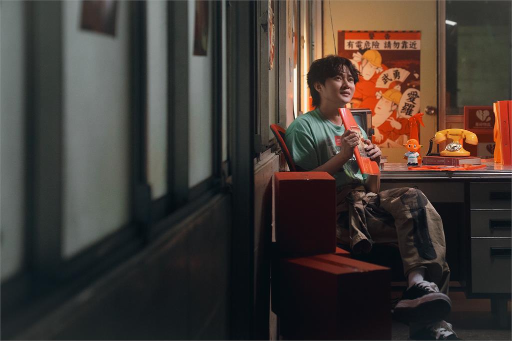 迸出台語復古浪漫新風味！許富凱直呼：與年輕樂團合作 整個人young起來