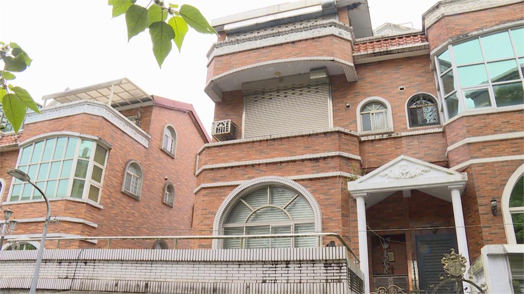 劉冠軍盜國安密帳1.9億 妻名下豪宅被查封