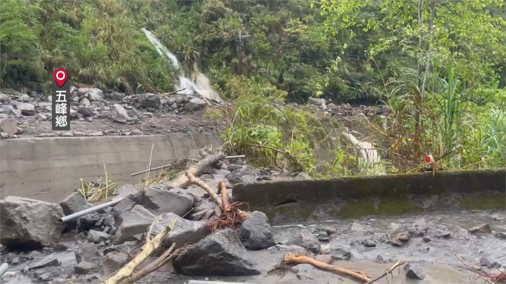 鋒面釀災情!新竹山區溪水暴漲 北埔、峨嵋一度20多人受困
