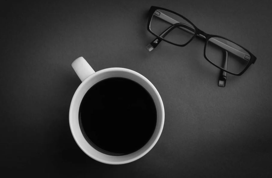 喝咖啡你喝對了嗎？一天幾杯也有學問　錯誤4習慣「空腹喝」最常見