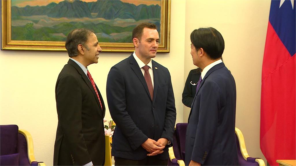美眾院「反中大將」蓋拉格會蔡賴 還當面挖角蔡英文