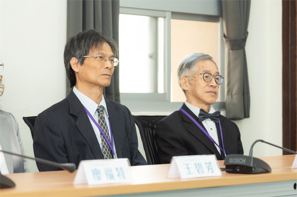 快新聞/何志偉率大法官被提名人拜會懇託支持 黃國昌:務實態度嚴審