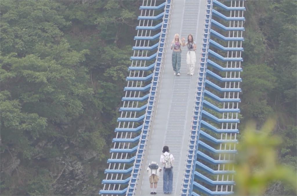 《背包朋友》多榮、夏天海豚音尖叫只為見XXIN與媛媛！不做作一起大啖美食