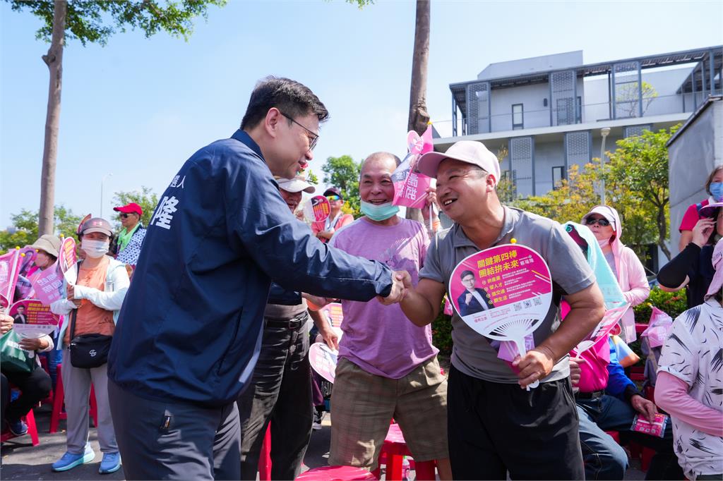 快新聞／現場人潮爆滿！賴瑞隆喊「接棒陳其邁」　力拼大寮產業升級