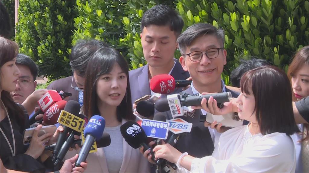 快新聞/卓揆邀綠委談「30項優先法案」 鍾佳濱接黨團幹事長笑:我最驚訝