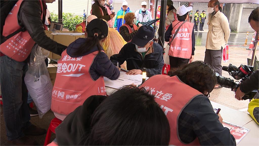 不接受年花千萬養踐踏國家的立委! 曹興誠桃園宣講罷免