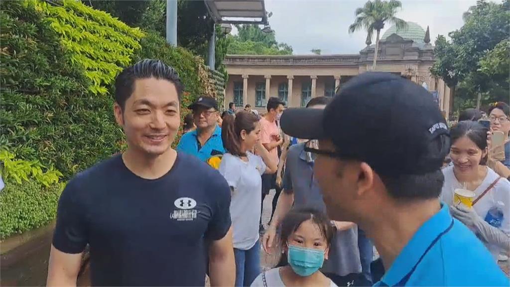 蔣萬安出席親水節活動與民同樂 大雨淹水!議員質疑抽水機「故障」