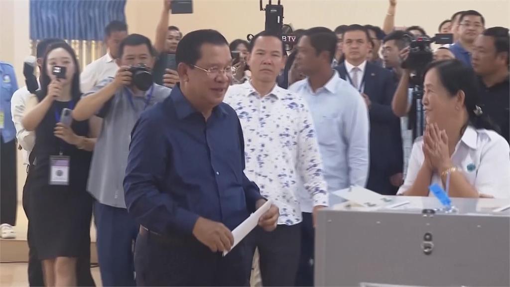 啟動「家天下」大業　柬埔寨總理宣布辭職交棒長子