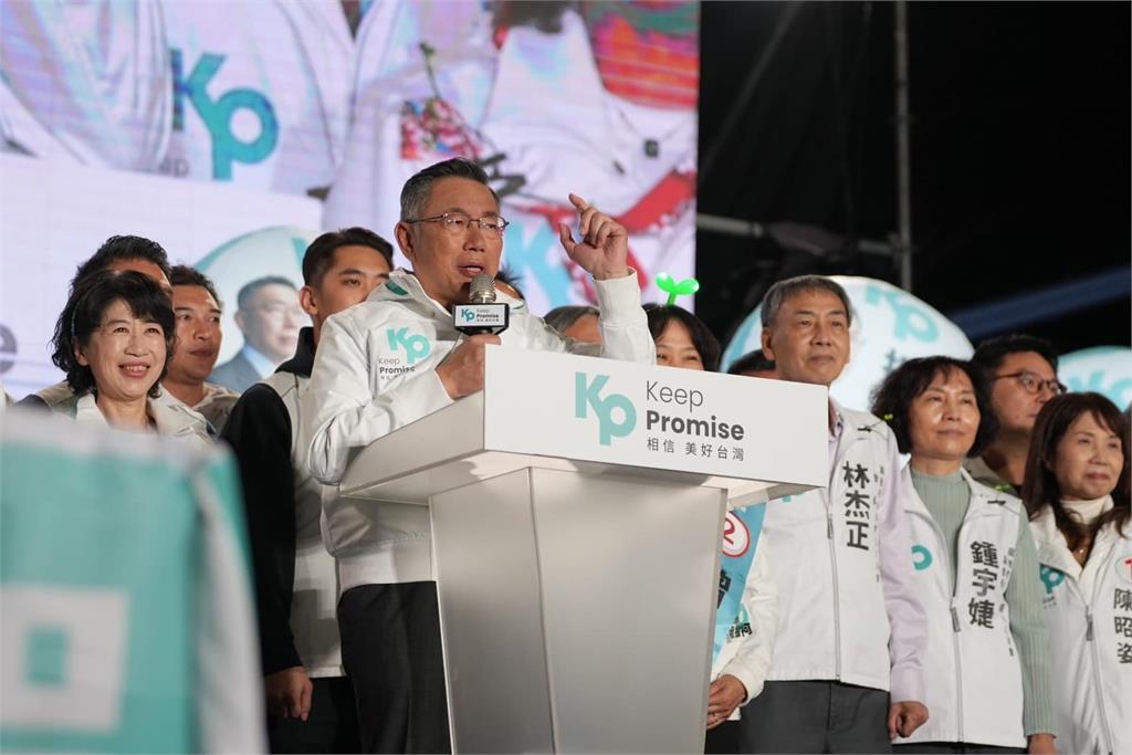 柯文哲脫口喊「法警9成是柯粉」！四叉貓「舉1事」開酸：繼續在牢裡弄假民調