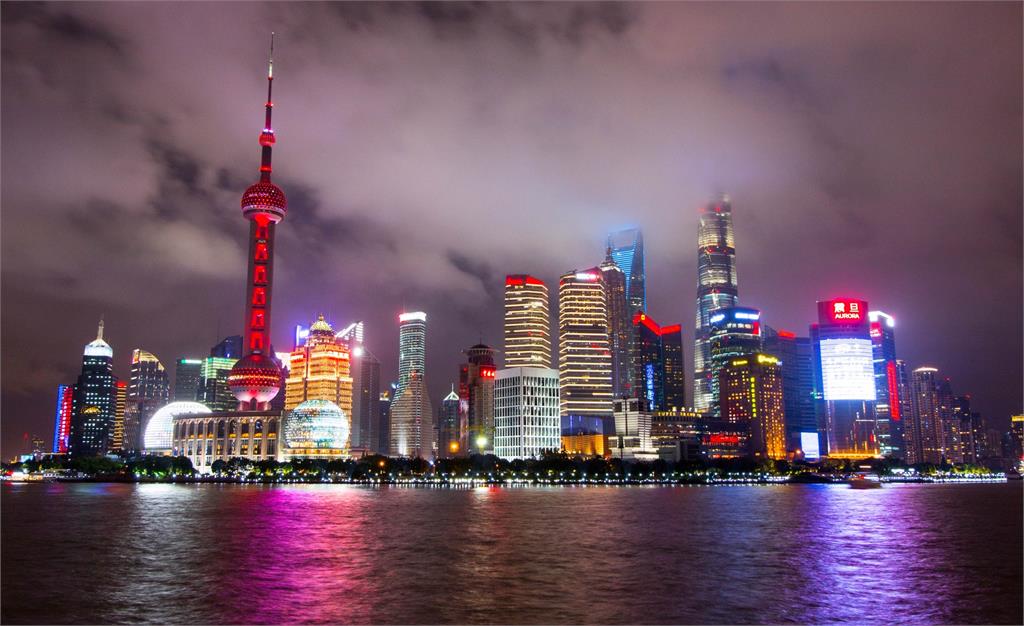 上海「養地16年」！李嘉誠再度「拋售內地資產」套現21億人民幣