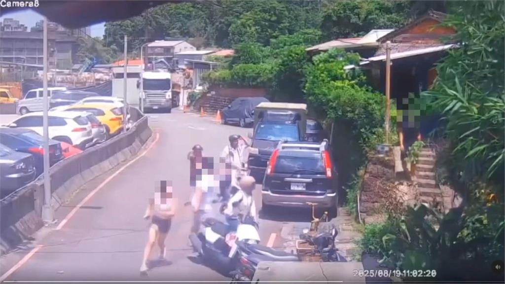 堂舅情緒失控闖屋 少年嚇壞! 護姊奪門狂奔求救