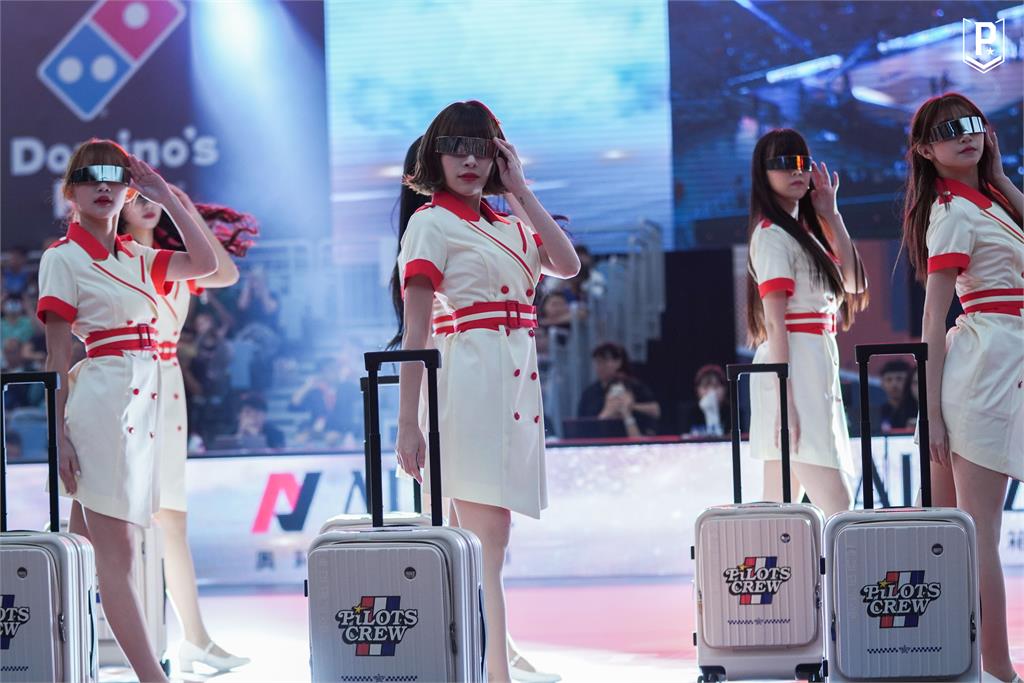 PLG/ 領航猿啦啦隊女孩出征東超 Pilots Crew滿滿熱情點燃國際舞台