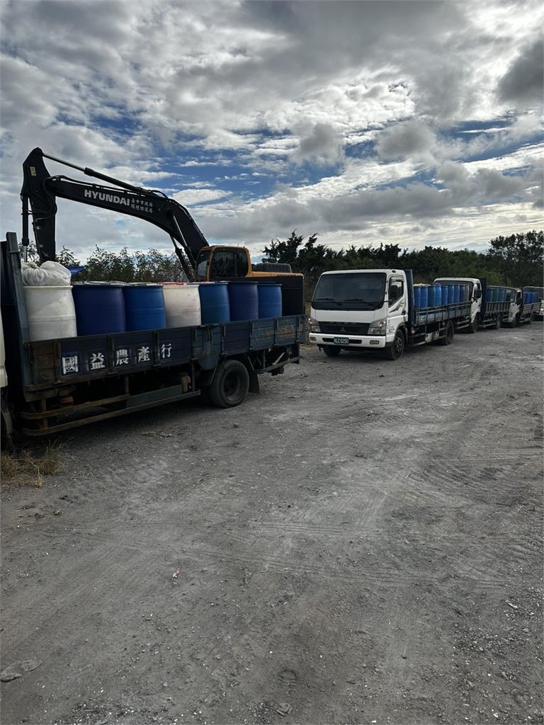 化製車運送死豬過程車門未關 陳柏惟酸中市府忘了「這件事」