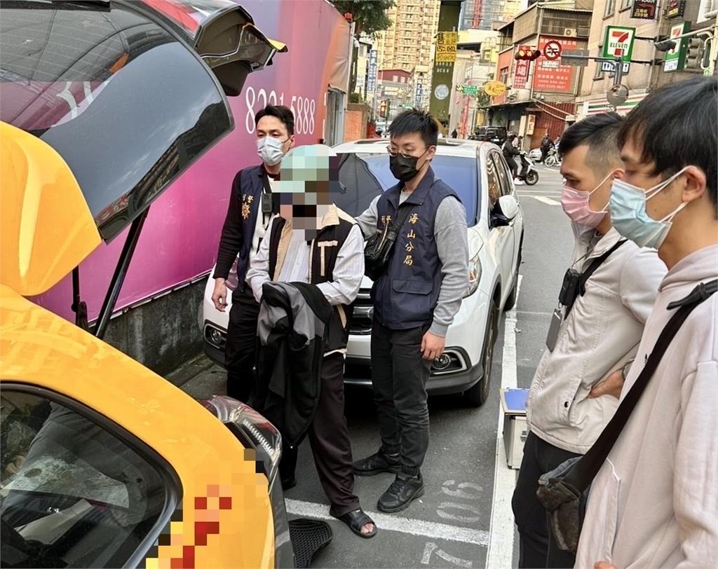 快新聞/虐貓怪客?新北板橋7幼貓「死狀悽慘」遭棄路邊 警今循線逮人救出數十貓