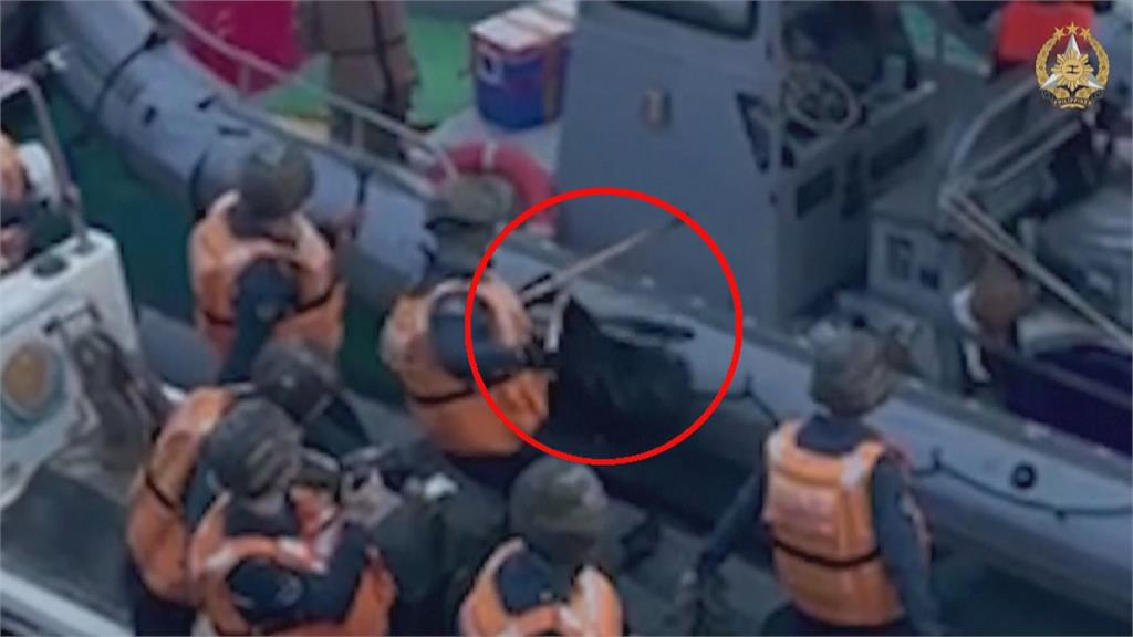 中海警持刀械強登菲船爆衝突　美日菲同聲譴責