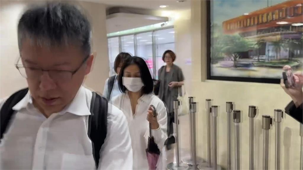 政治獻金案聚焦「柯肖像權」　李文娟出庭全程拒絕回答