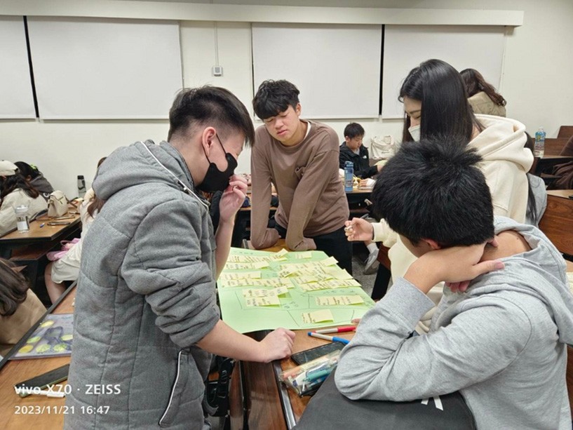 【淡江傳真】淡江大學5師榮獲「112年度教學實踐研究績優計畫」私校第一