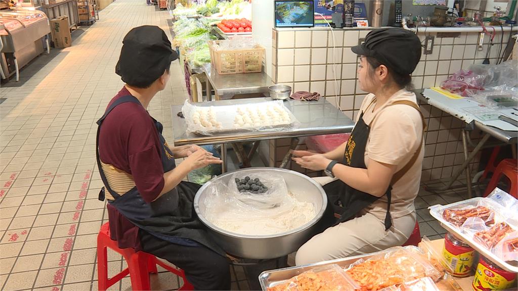 冬至吃湯圓! 北市南門市場湯圓攤人潮湧現