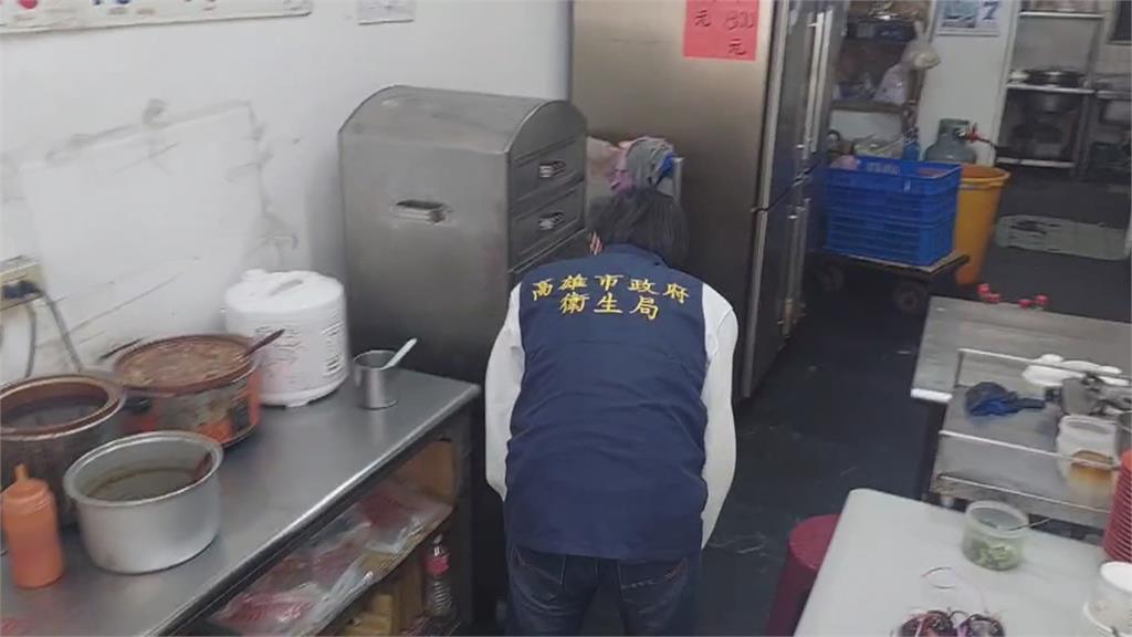 高雄肉粽店「老鼠亂竄」全被拍 民眾嚇:餐具在旁邊