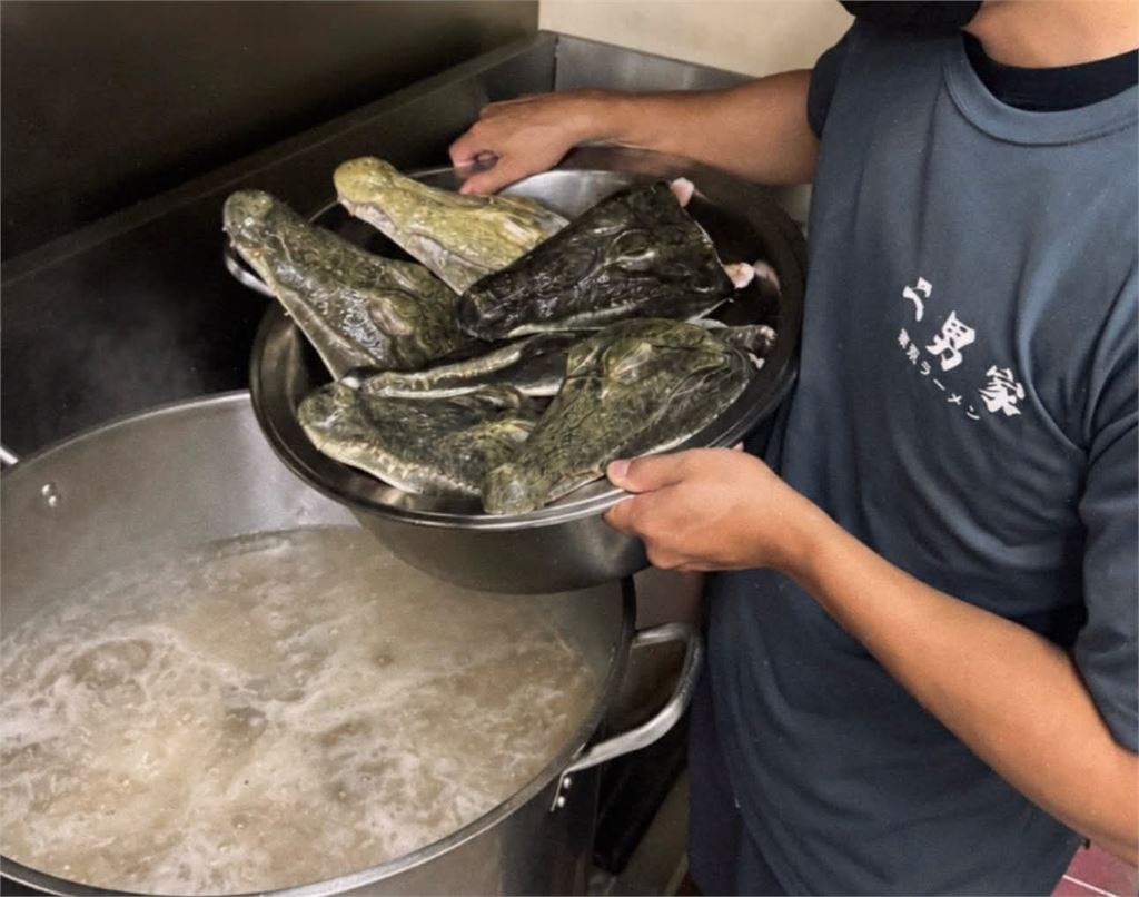 限量20碗　台南拉麵店突發奇想　推鱷魚拉麵引爆話題