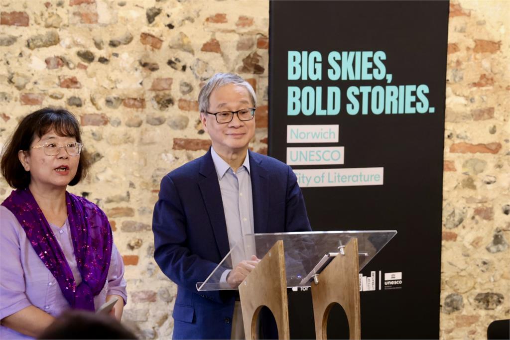 台英文學翻譯出版合作里程碑！英國家寫作中心：明年辦「台灣文學節」
