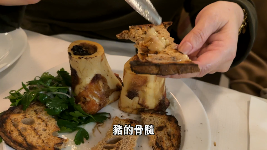 不只沒廁所!網紅遊英國揭倫敦地鐵缺點 訊號超差連訊息都無法傳